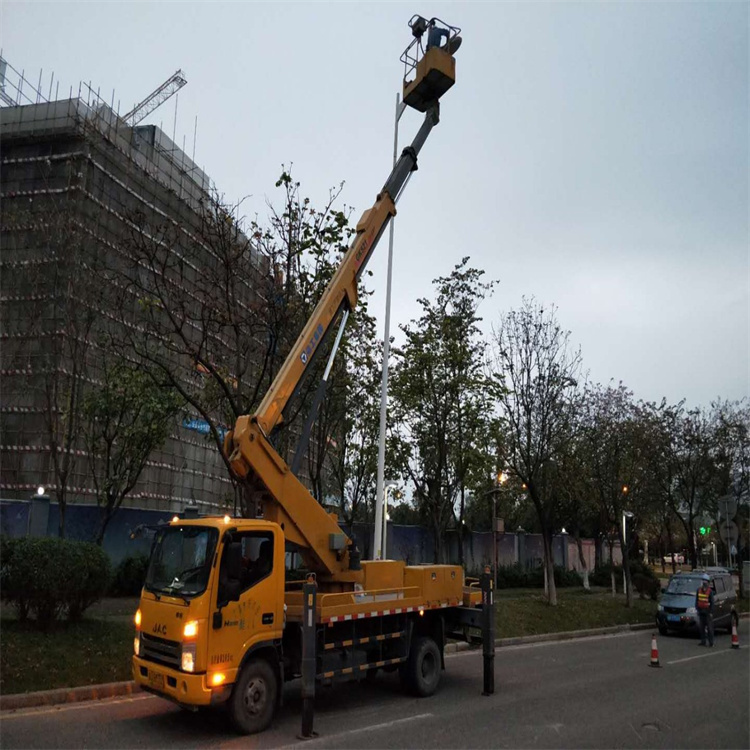 海盐县小型高空作业车出租